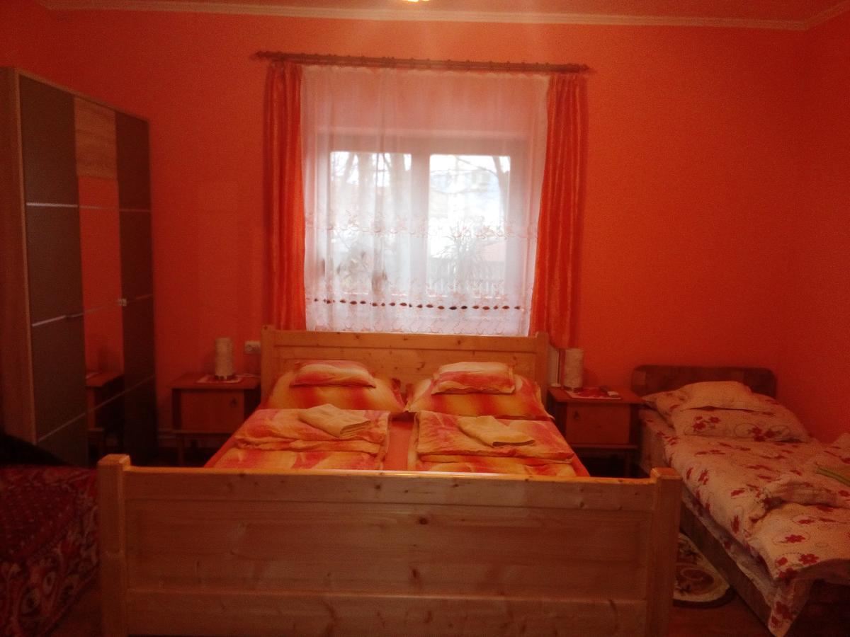 Csergo Ildiko Vendeghaz Hotel Lăzarea Buitenkant foto