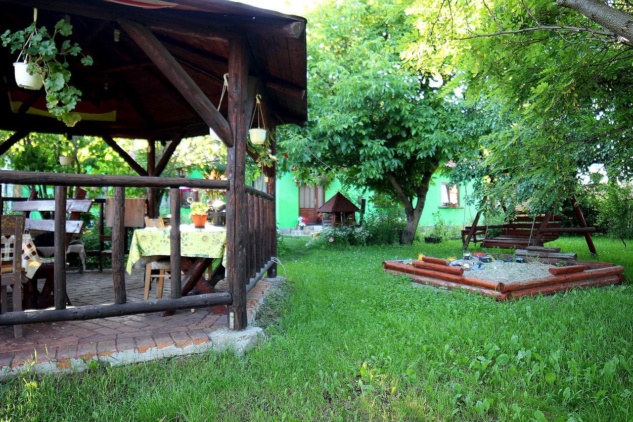 Csergo Ildiko Vendeghaz Hotel Lăzarea Buitenkant foto