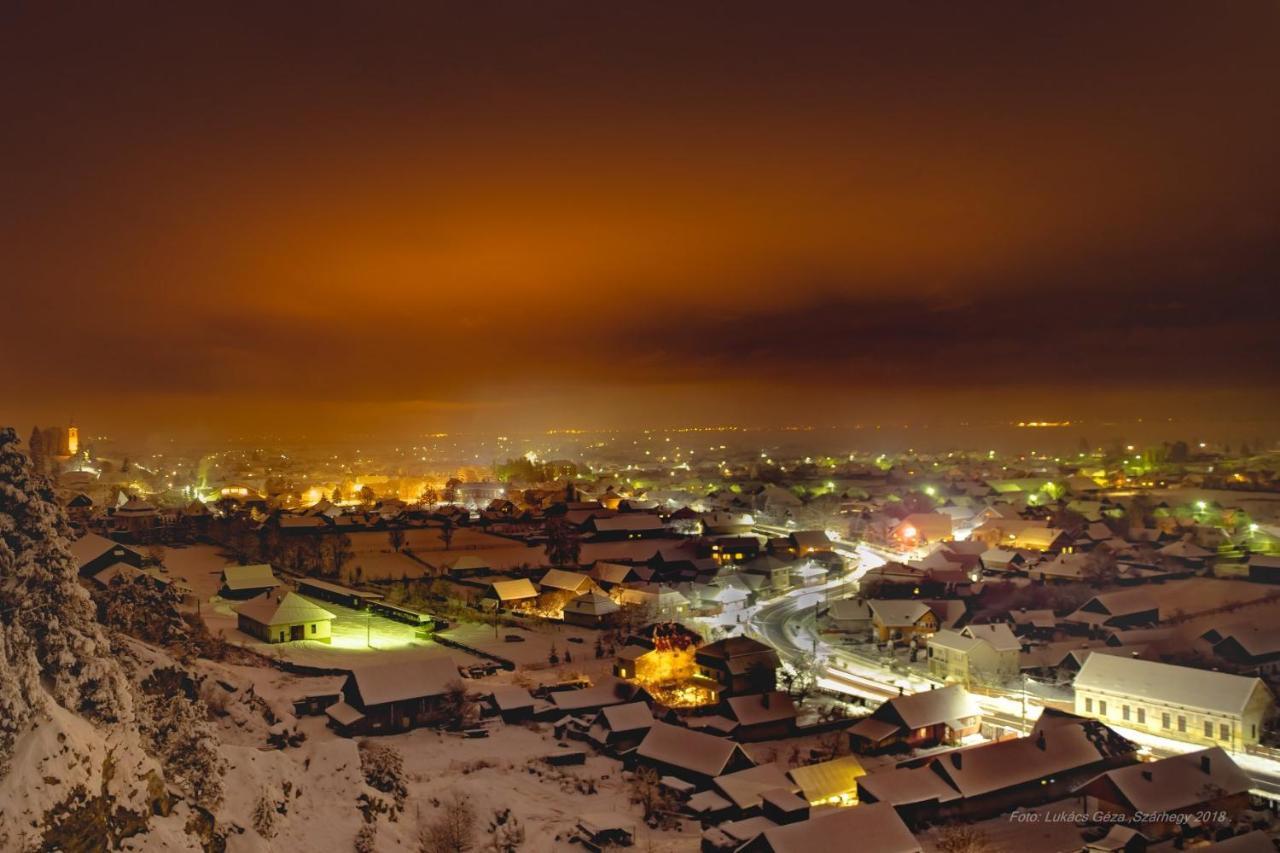 Csergo Ildiko Vendeghaz Hotel Lăzarea Buitenkant foto