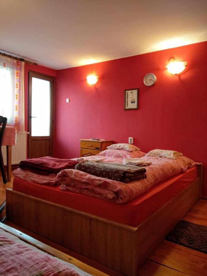Csergo Ildiko Vendeghaz Hotel Lăzarea Buitenkant foto